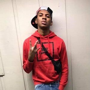 Meet your Posher, Karon